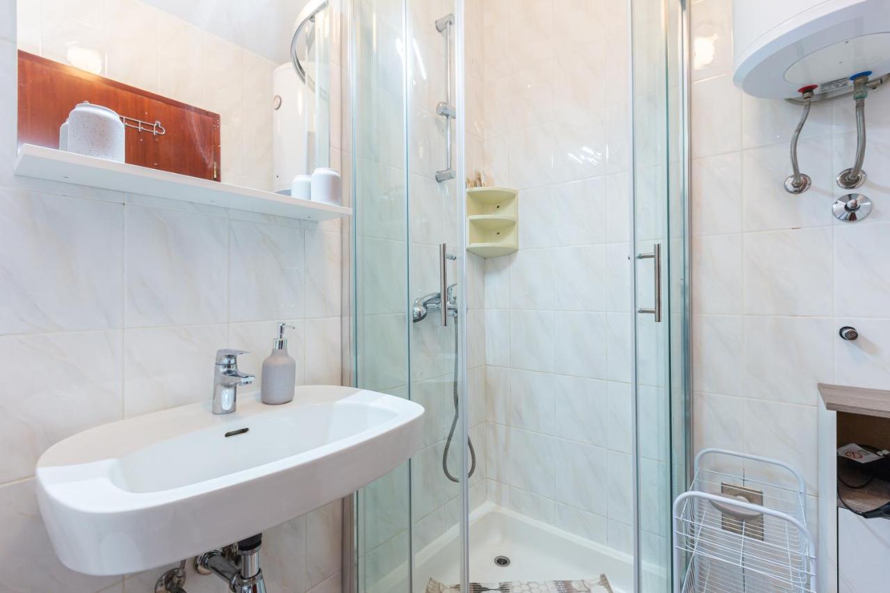 Apartments Marin With Sea View Baska  Ngoại thất bức ảnh
