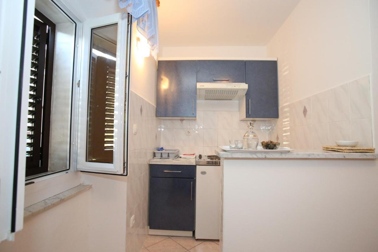 Apartments Marin With Sea View Baska  Ngoại thất bức ảnh
